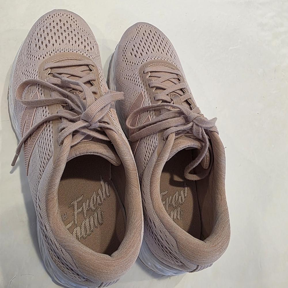 New Balance (WMNS) New Balance Arishi v1 Shoes Size 9.5 B - Picture 6 of 17